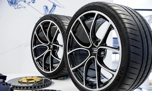 Bugatti Reifen: Hohe Kosten und spezielle Anforderungen für optimale Leistung